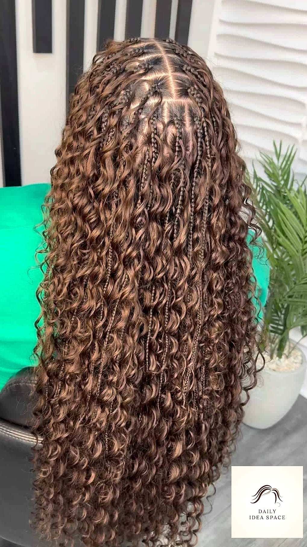 20 Bora Bora Braids Ideas That Will Make You Book Your Appointment Immediately 19 Curly Braid-Out Style