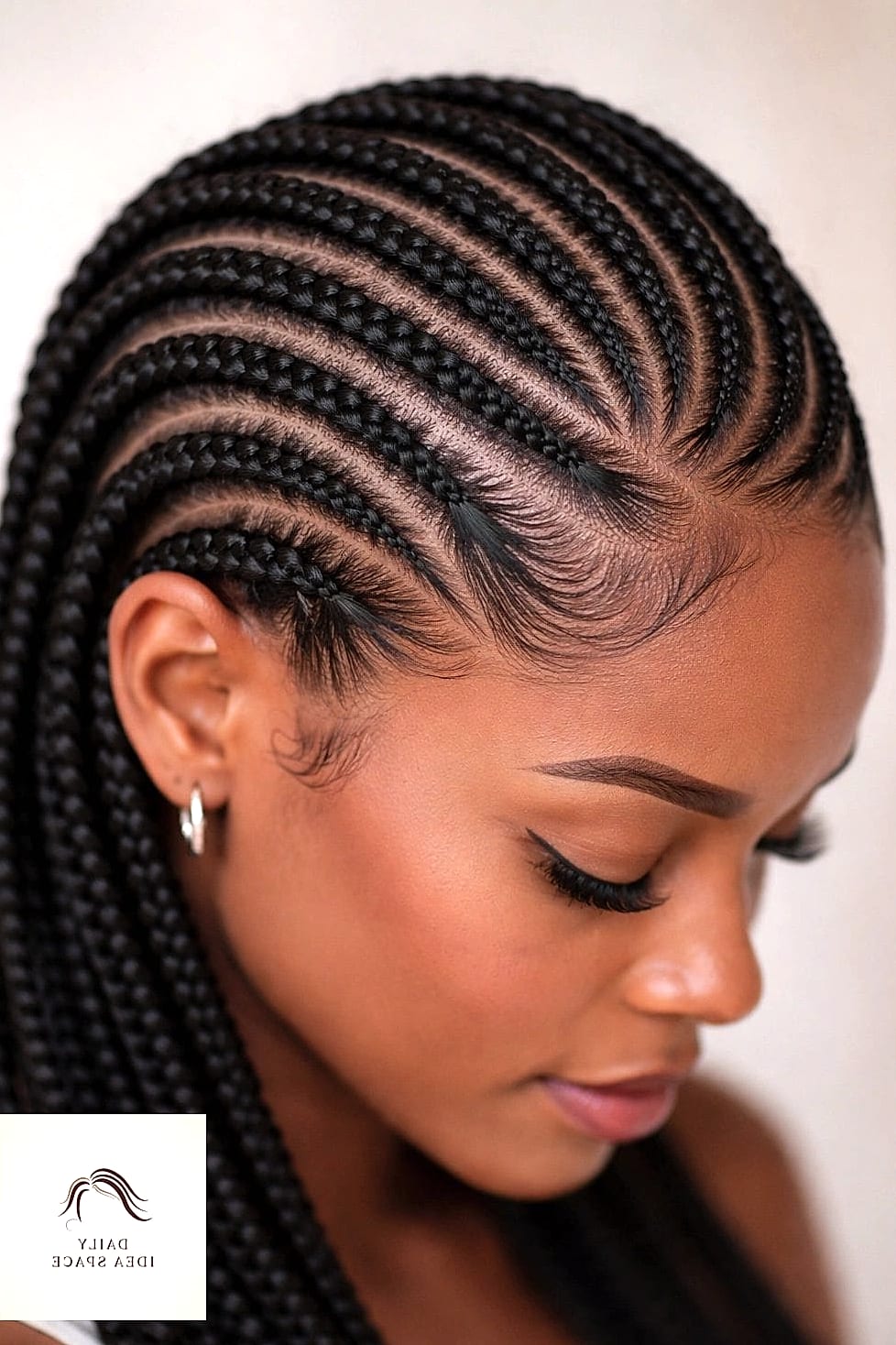 23 Cornrows Braids Inspo Ideas Worth Pinning Immediately 5 Curved Cornrows with a Side Part