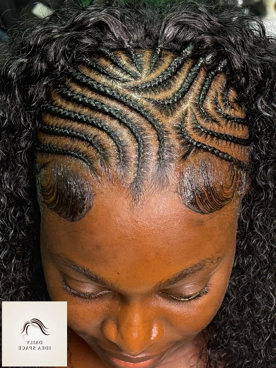 Feed-In Braids with Curved Part